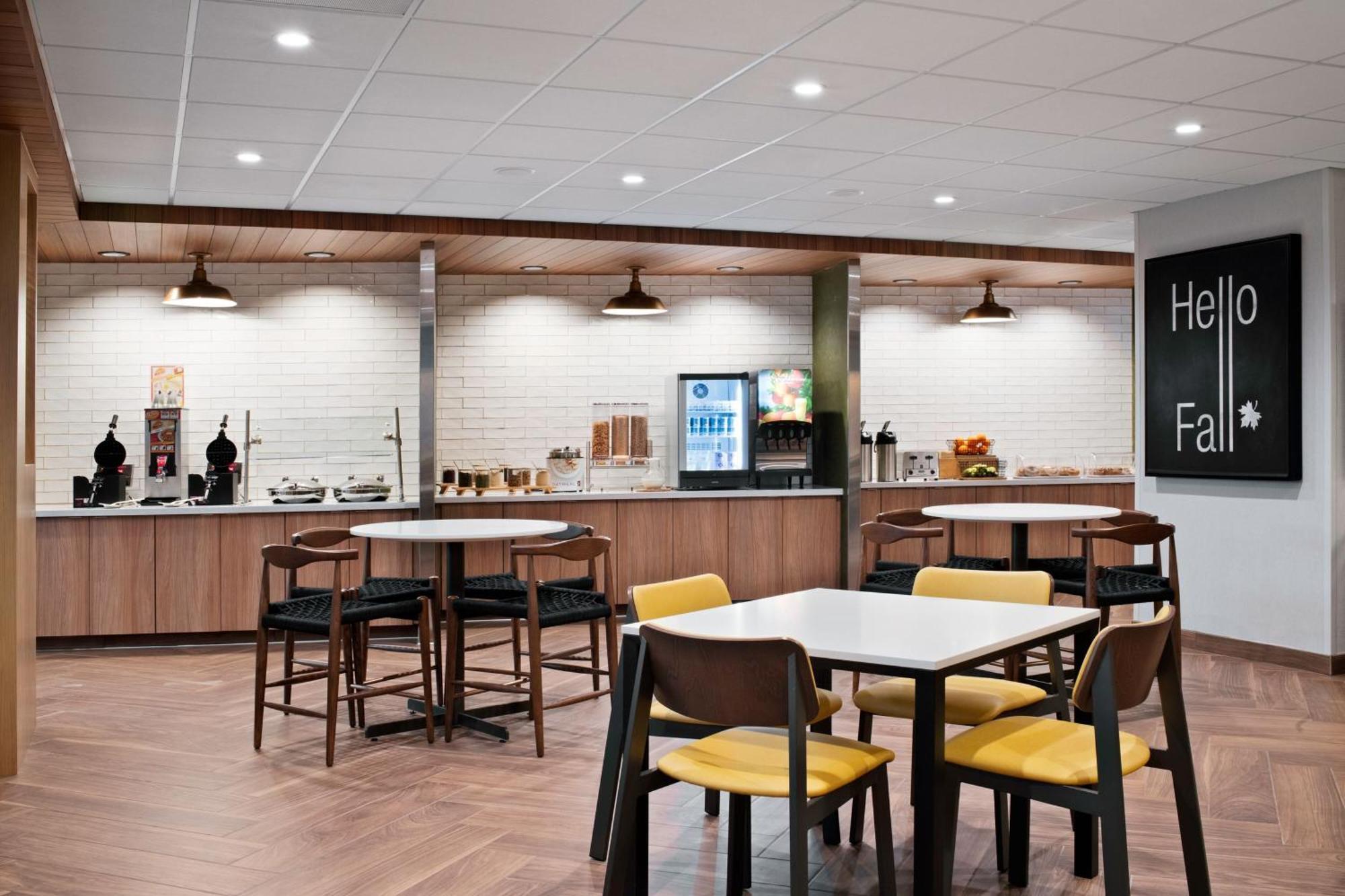 Fairfield By Marriott Inn & Suites ชีโน ภายนอก รูปภาพ